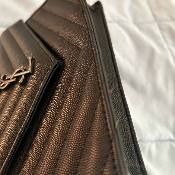 Black Chevron Crossbody Bag - Picture 3 of 7